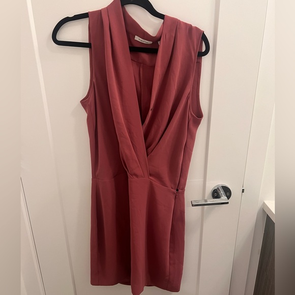 BNWOT Babaton Phoenix Dress Size 8 - Picture 3 of 4